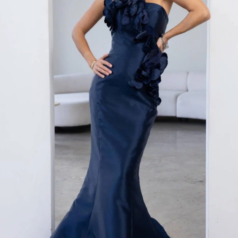Strapless Navy Floral Appliqué Mermaid Wedding Dress